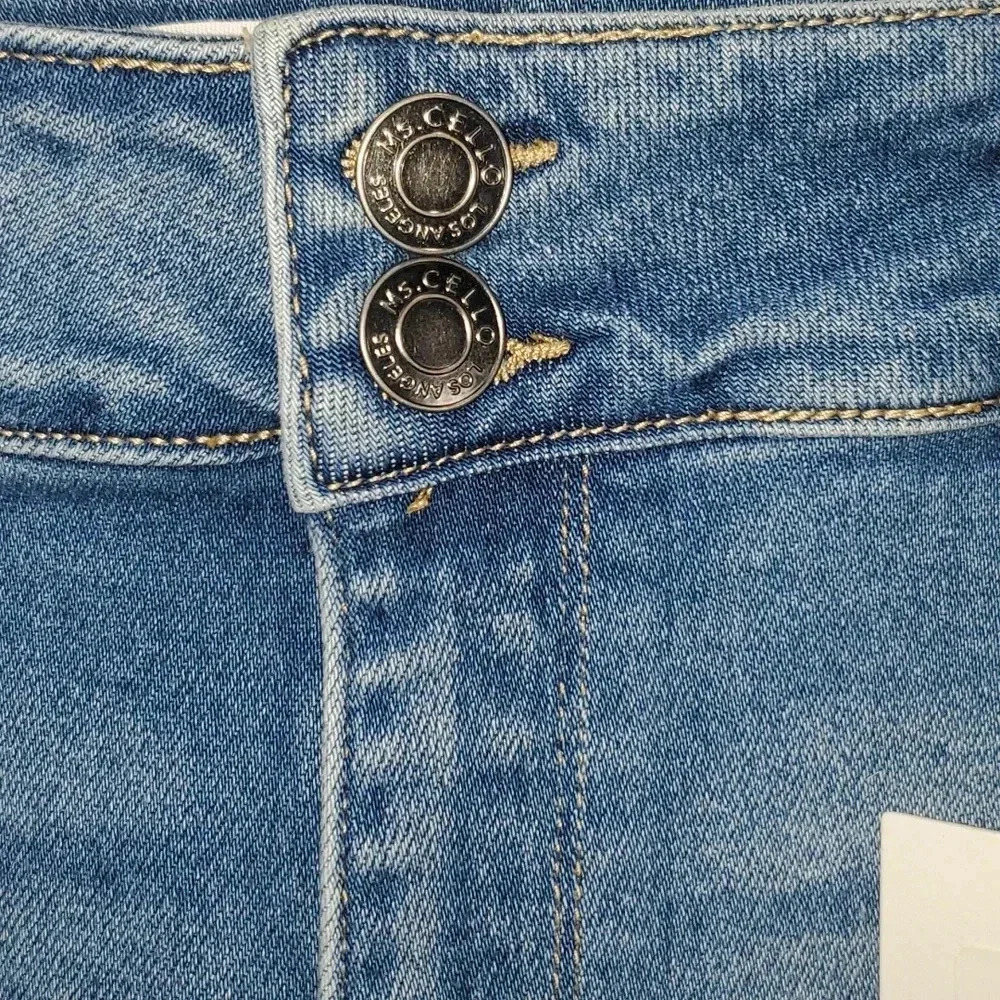 Cello Distressed Cropped Skinny Jeans Size 18 NWT - Picture 2 of 10